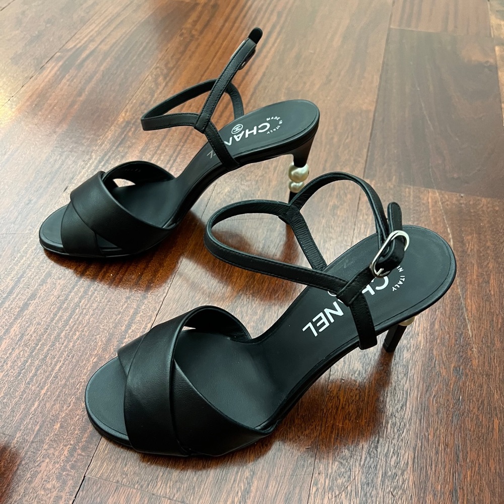 Chanel sandal